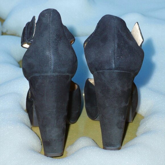 MICHAEL Michael Kors Genuine Suede 4” Platform Sandals Cone Heel Black – SZ 10M - Picture 2 of 4